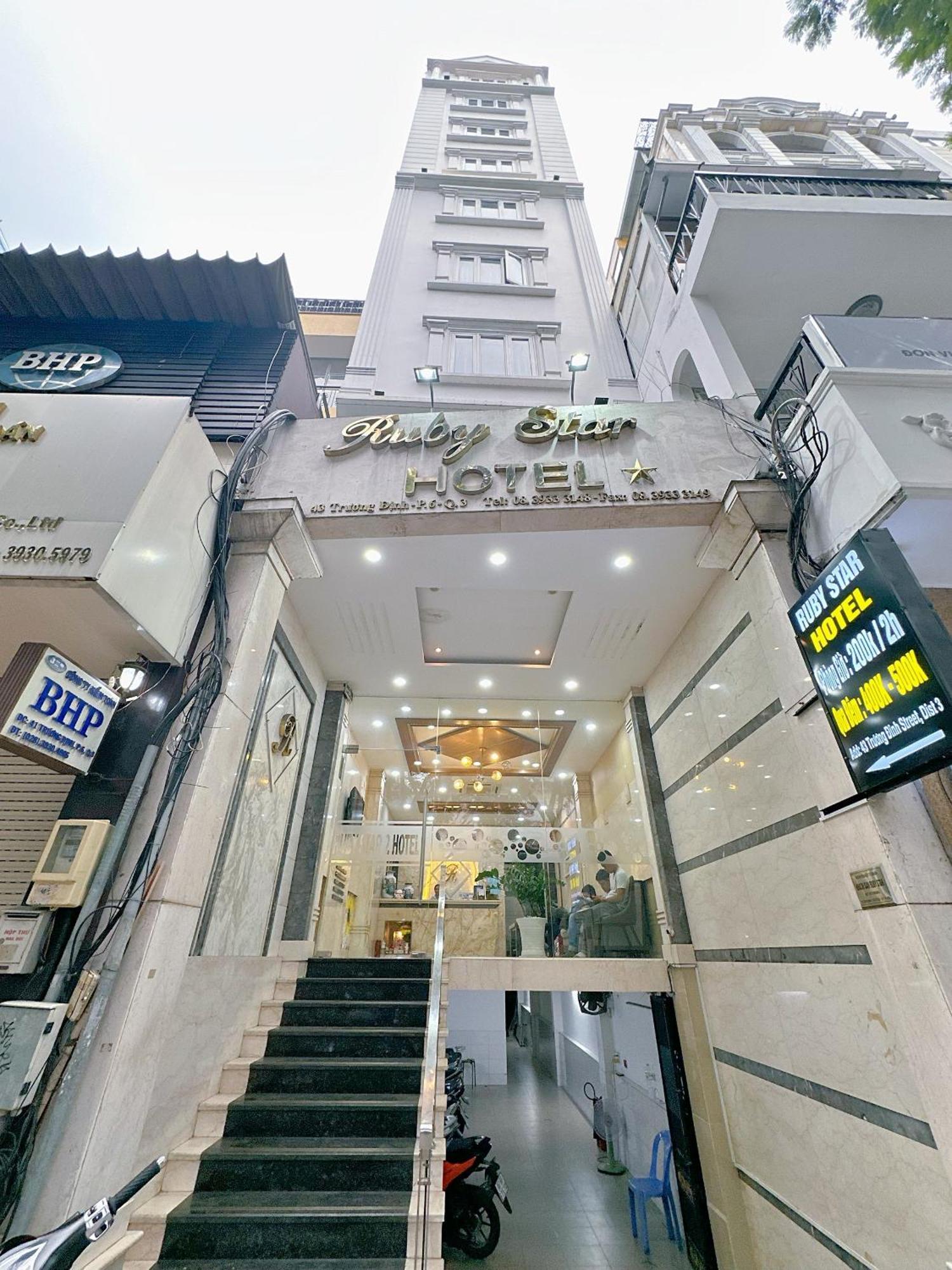 Ruby Star Hotel- Near Ben Thanh Market ホーチミン市 エクステリア 写真