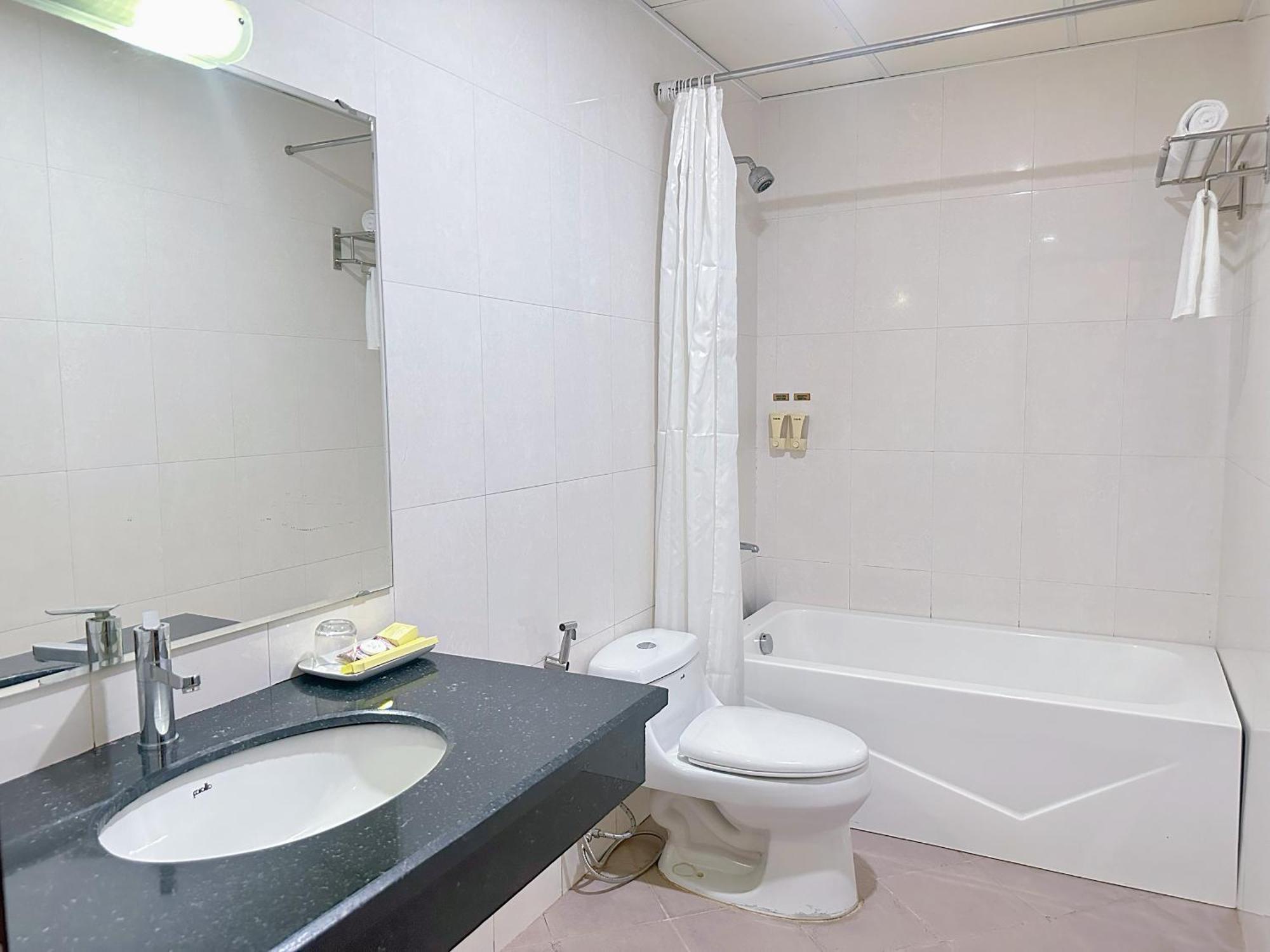 Ruby Star Hotel- Near Ben Thanh Market ホーチミン市 エクステリア 写真